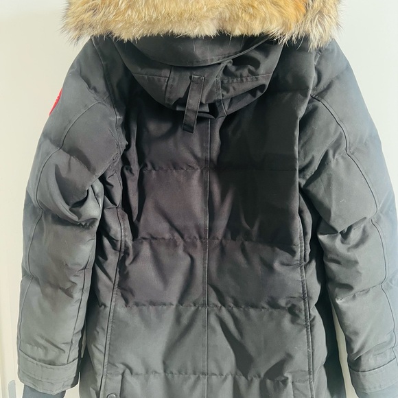 Canada Goose, Shelburne Parka Heritage, Black, Size Small with Fur Trim Hood - Picture 3 of 16